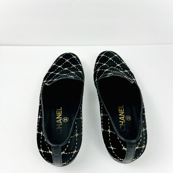 Chanel CC Logo Velvet Moccasin Loafers Black - Picture 3 of 12